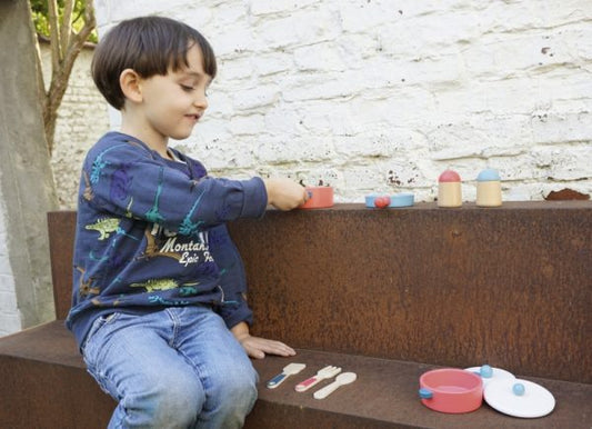 WOODEN PAN SET-540045