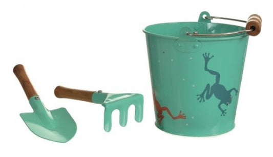 EGMONT SET FROG WITH BUCKET, SPADE AND RAKE