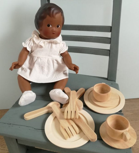 Egmont Toys – Natural Wooden Dinner Set