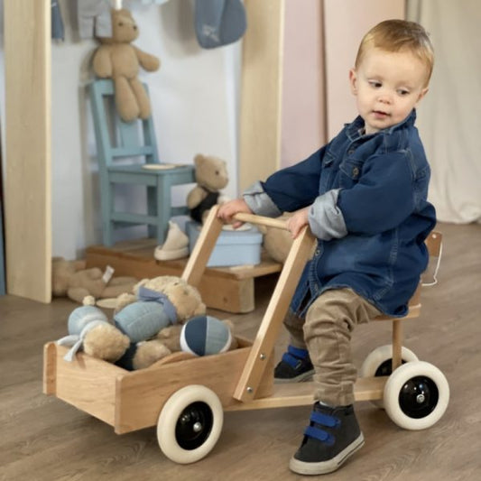 Egmont- SIT AND RIDE WITH TRAILER -Made in Germany