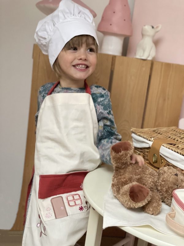 Egmont Toys – Apron House