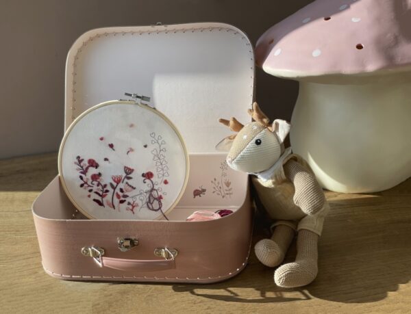 Egmont Toys – Embroidery Kits Ladybug