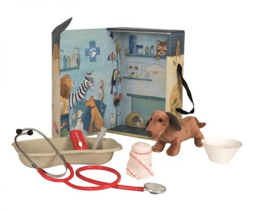 EGMONT VETERINARY CASE