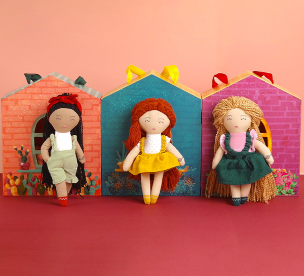 SvooraMy Lovely Home’ Dollhouse with Lora